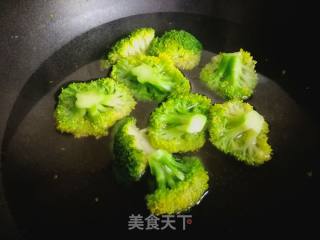 浇汁双花的做法步骤：1