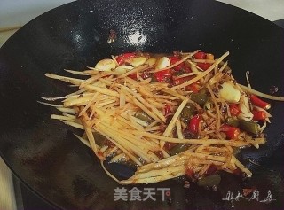 姜丝耗儿鱼的做法步骤：6