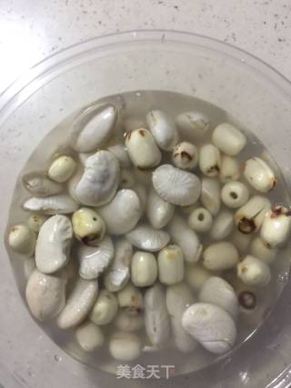 奶油白芸豆鱼汤的做法步骤：2