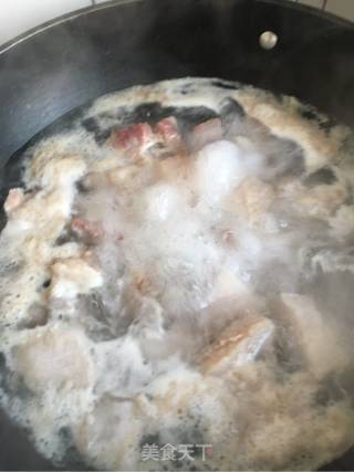 梅菜烧肉的做法步骤：4