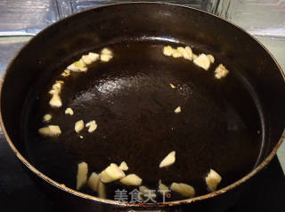鱼饼煮豆腐的做法步骤：2
