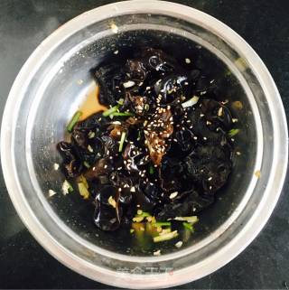 凉拌木耳的做法步骤：8
