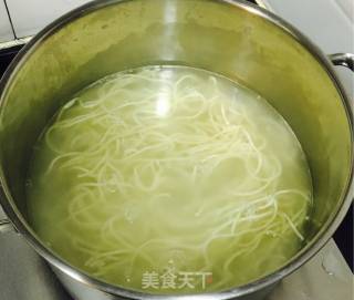 雪菜肉丝面的做法步骤：8