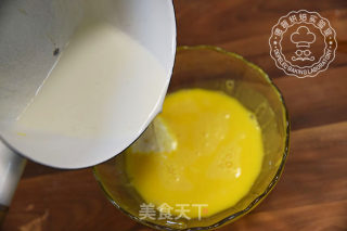 日式烫面戚风蛋糕的做法步骤：4