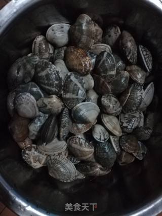 花蛤海菜面的做法步骤：2