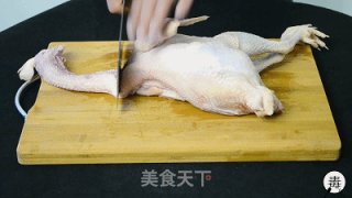 烤鸡视频图文视频教程的做法步骤：1