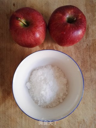 拔丝苹果的做法步骤：1