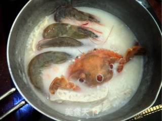 海鲜粥的做法步骤：3