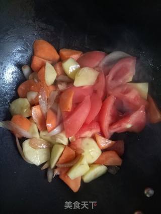 牛腩炖胡萝卜土豆的做法步骤：11