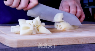 日式筑前煮的做法步骤：4