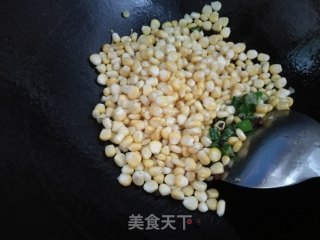 青椒玉米粒的做法步骤：4