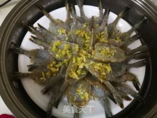 蒜蓉粉丝蒸虾的做法步骤：4
