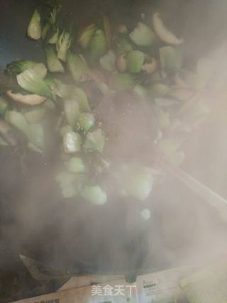 青菜炒香菇的做法步骤：6