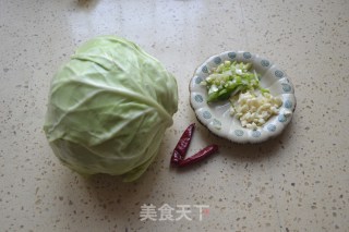 醋烹洋白菜的做法步骤：1