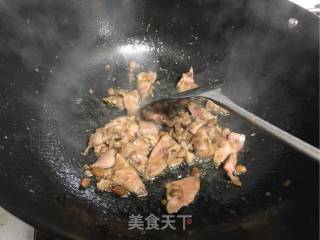 双菇梅花肉的做法步骤：4