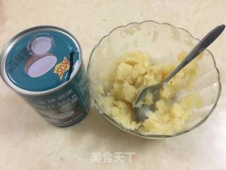 榴莲慕斯的做法步骤：2