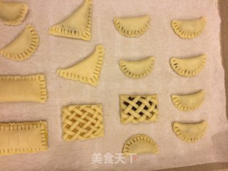 蜜红豆派——与众不同的西式“饺子”的做法步骤：11