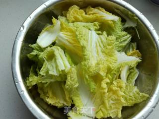 干锅腊肠娃娃菜的做法步骤：4