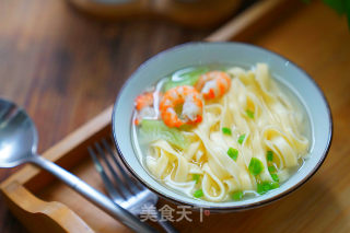 虾仁丝瓜鸡蛋面的做法步骤：12
