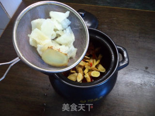 花胶鸽子汤的做法步骤：4