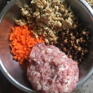 韭菜饺子的做法步骤：1