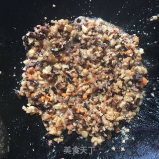 韭菜饺子的做法步骤：2