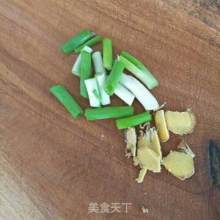 板栗红烧肉的做法步骤：6