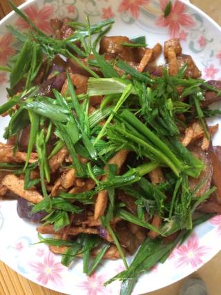 鱼香肉丝的做法步骤：4