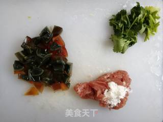 皮蛋瘦肉粥的做法步骤：2