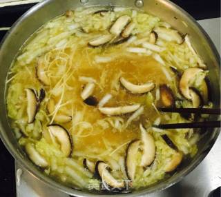 花菇白菜热汤面的做法步骤：9