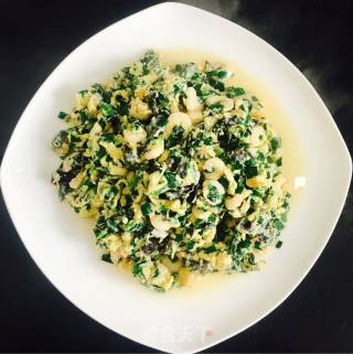 鸡蛋美食之韭菜虾仁炒鸡蛋的做法步骤：7