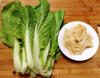 杭白菜炒腐皮的做法步骤：1
