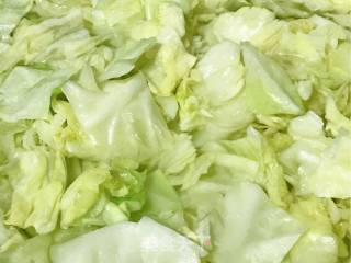 蒜蓉凉拌卷心菜的做法步骤：4