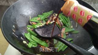 荷兰豆炒红极参的做法步骤：9
