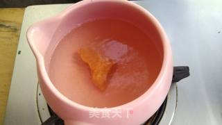红糖桂花炖苹果的做法步骤：2