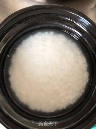 排骨煲仔饭的做法步骤：1