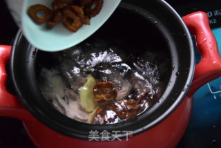 山楂木瓜老鸡汤的做法步骤：5