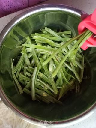 红烧肉豆角焖面的做法步骤：2