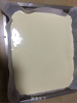 车厘子草莓蛋糕卷的做法步骤：2