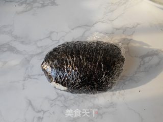三文鱼肠海苔包饭的做法步骤：11