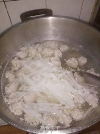 白萝卜丝肉丸汤的做法步骤：6