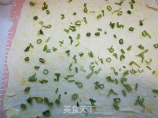 烫面葱油饼的做法步骤：7