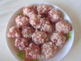 金针菇烩莲藕丸的做法步骤：4