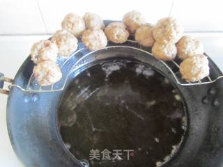 金针菇烩莲藕丸的做法步骤：6