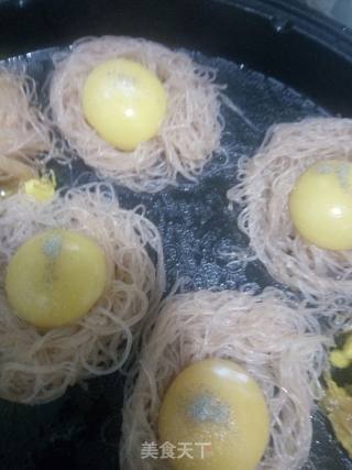 粉丝煎蛋黄的做法步骤：3