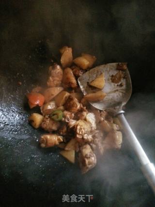 鸡腿块炖土豆的做法步骤：5