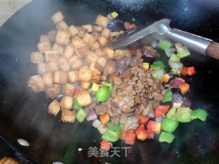 香脆土司炒牛肉的做法步骤：18