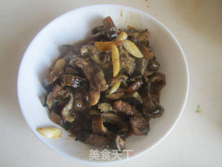 青椒洋葱爆鳝鱼丝的做法步骤：6
