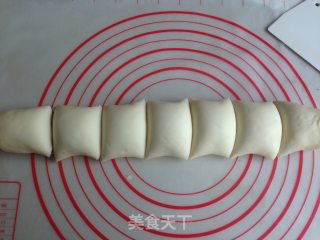 豆沙卷的做法步骤：8