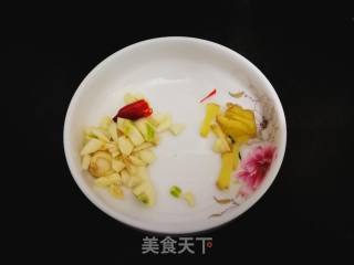 油麦菜炒腐竹的做法步骤：5